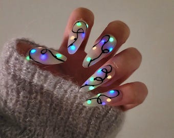 Glow in the Dark Christmas String Lights Press on Nails, Reuse
