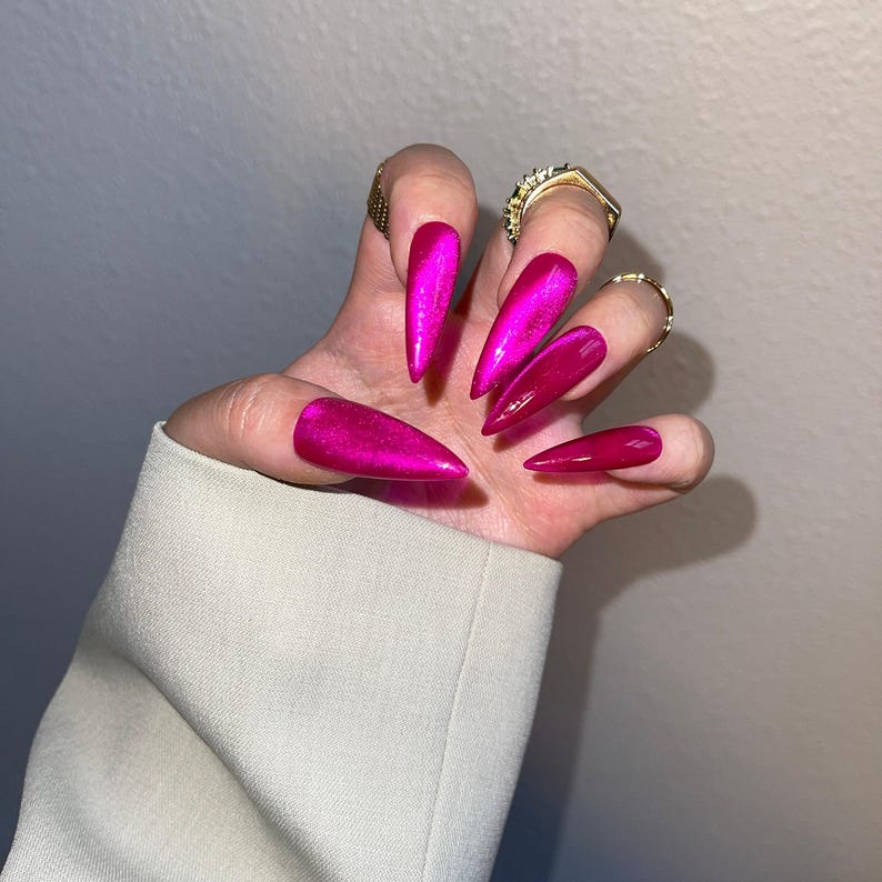 Uñas postizas de color baya satinado/púrpura de alta transparencia, uñas postizas con pegamento tipo ojo de gato, uñas reutilizables, uñas postizas de gelatina, uñas transparentes saturadas imagen 5