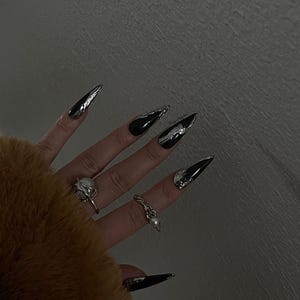 Reusable Black Silver Shiny y2k Nail press on, Fake nails, Chrome Metal Mirror textured nail, Luxury Handmade Acrylic Nails