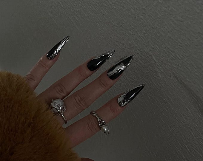 Reusable Black Silver Shiny y2k Nail press on, Fake nails, Chrome Metal Mirror textured nail, Luxury Handmade Acrylic Nails. MO107