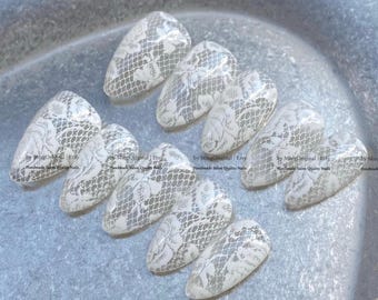 White lace flower press on nail, wedding nail, glue on nail, reuse nail, fake nail, holiday trending nail, MO1228
