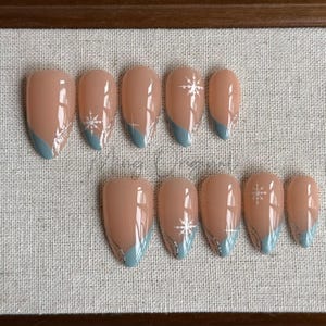 Blue tip and snow Press on Nails, snowflake winter handmade Nails, French tip silver bling glitter Jelly Nails, MO443