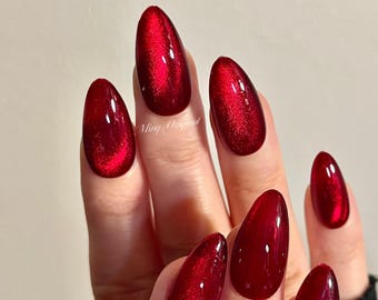 Miss Red velvet Japanese art nail, press on nails, glue on cat eye nails, reuse nails, jelly fake nail, glitter shine Christmas nail