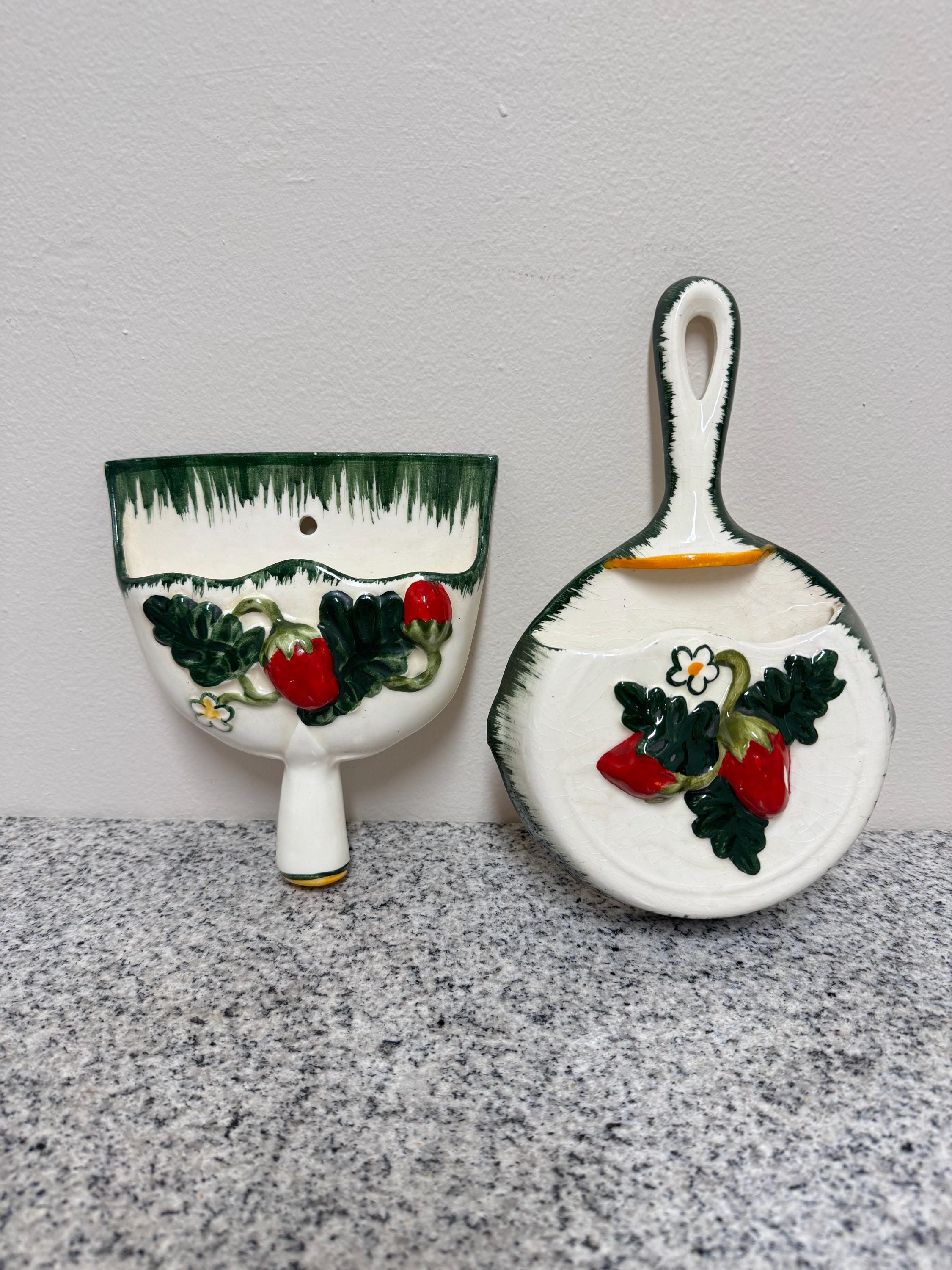 sari様 Strawberry Themed Vintage Ceramic Dust Pan / Frying Pan