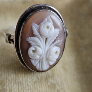 Old antique victorian Natural shell cameo ring Silver 800 flower bouquet