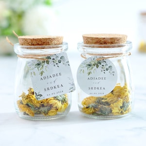 Etichette di nozze verdi, foglie di eucalipto Etichetta di ringraziamento con fori Lables, nome e data personalizzati Etichetta regalo da 1,5 / 2 / 2,5 / 3 pollici