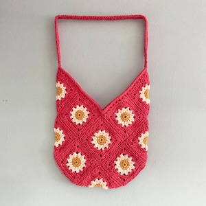 Crochet Daisy Granny Square tote shoulder bag