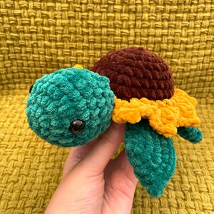 Amigurumi Crochet Flower Turtles