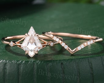 Kite shaped Moissanite Engagement ring set Vintage rose gold ring diamond ring Three Stone ring Unique Bridal set Anniversary ring