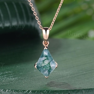 Vintage kite shaped Natural Inspired Moss Agate necklace Art deco rose gold necklace Simple woman pendant necklace Unique necklace gift