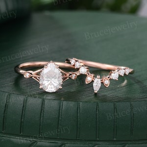 Pear Shaped Moissanite Engagement ring set Unique Marquise cut Diamond Rose Gold Bridal ring set wedding ring set Promise Anniversary ring