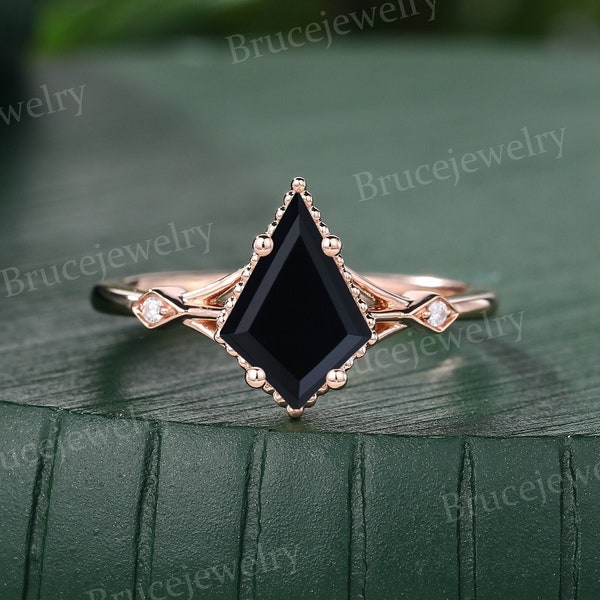 Kite shaped Black Onyx Engagement ring Vintage 14k Rose gold Moissanite ring Diamond Three Stone ring Bridal Anniversary ring for Women