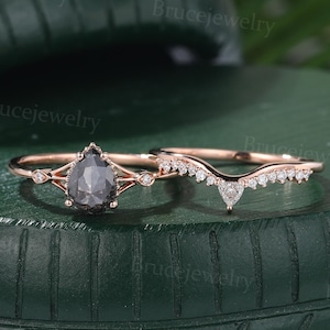 Pear Shaped Salt and Pepper Diamond Engagement ring set Vintage Rose Gold Moissanite Bridal ring set wedding ring Promise Anniversary ring