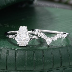 Coffin shaped Moissanite ring set Vintage Rose gold Engagement ring set Trillion cut Diamond Bridal set Art deco Hollow-out Marriage ring