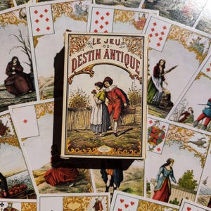 Le Jeu du Destin Antique – Oracle de Cartomancie Rare – Édition Dusserre 1981 – 32 Cartes + Livret en Français – Collection