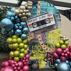 Hiphop booghoezen jaren 80 jaren 90 gebogen ACHTERGROND Cassettegraffiti chiara stof fotoomslag