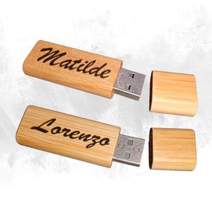 Chiavetta USB 16GB Personalizzata con proprio Nome o parola incisa a laser. Ottima idea regalo scuola ufficio