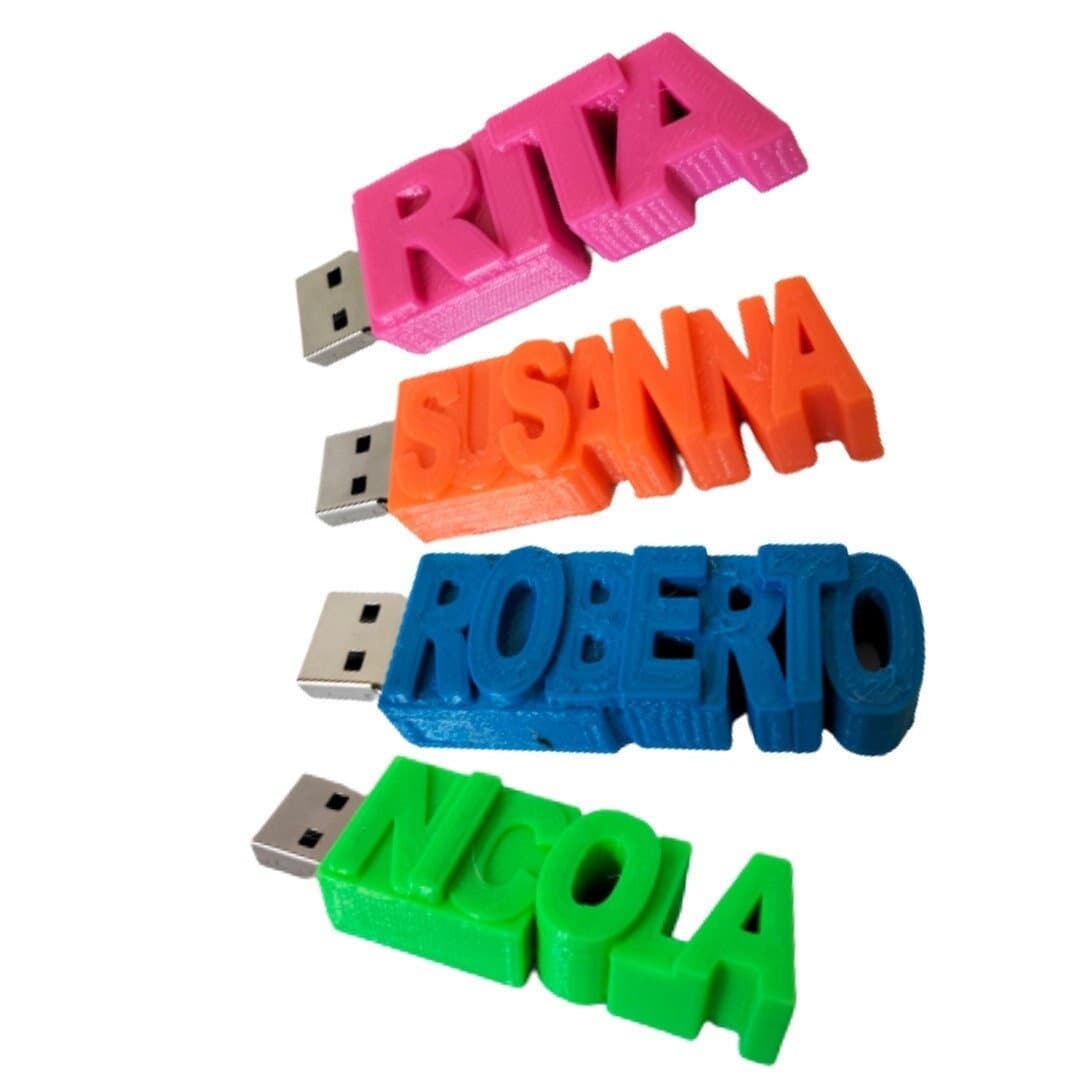 32GB USB Stick Personalized with your own name and color / USB Flash Drive / Computer / PC / Pendrive / Memory / Gift / Gadget / School Gift