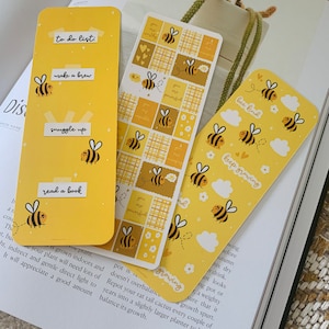 Cute Bee Yellow Bookmarks | Cute Bookmark | Gift For Book Lover | Book Club | Cottagecore | Illustrated Bookmarks | Cosy Bookmarks