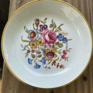 Commemorative 1982 Happy Holidays Porcelain Floral Trinket Dish