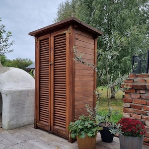 Tuinberging, buitenberging in boerderijstijl, houten opslagruimte voor tuin, rustieke kast voor achtertuin