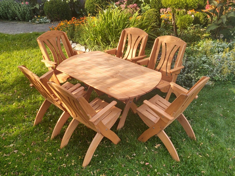 Bauernhausmöbel für den Garten, Rustikaler Tisch mit Stühlen für den Außenbereich, Gartenmöbel aus Holz Bild 1