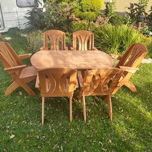 Bauernhausmöbel für den Garten, Rustikaler Tisch mit Stühlen für den Außenbereich, Gartenmöbel aus Holz Bild 3