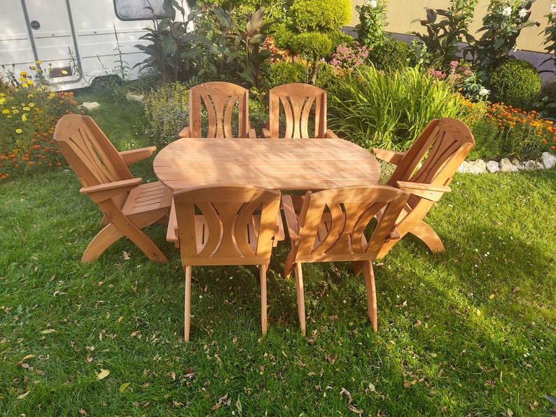 Bauernhausmöbel für den Garten, Rustikaler Tisch mit Stühlen für den Außenbereich, Gartenmöbel aus Holz Bild 3