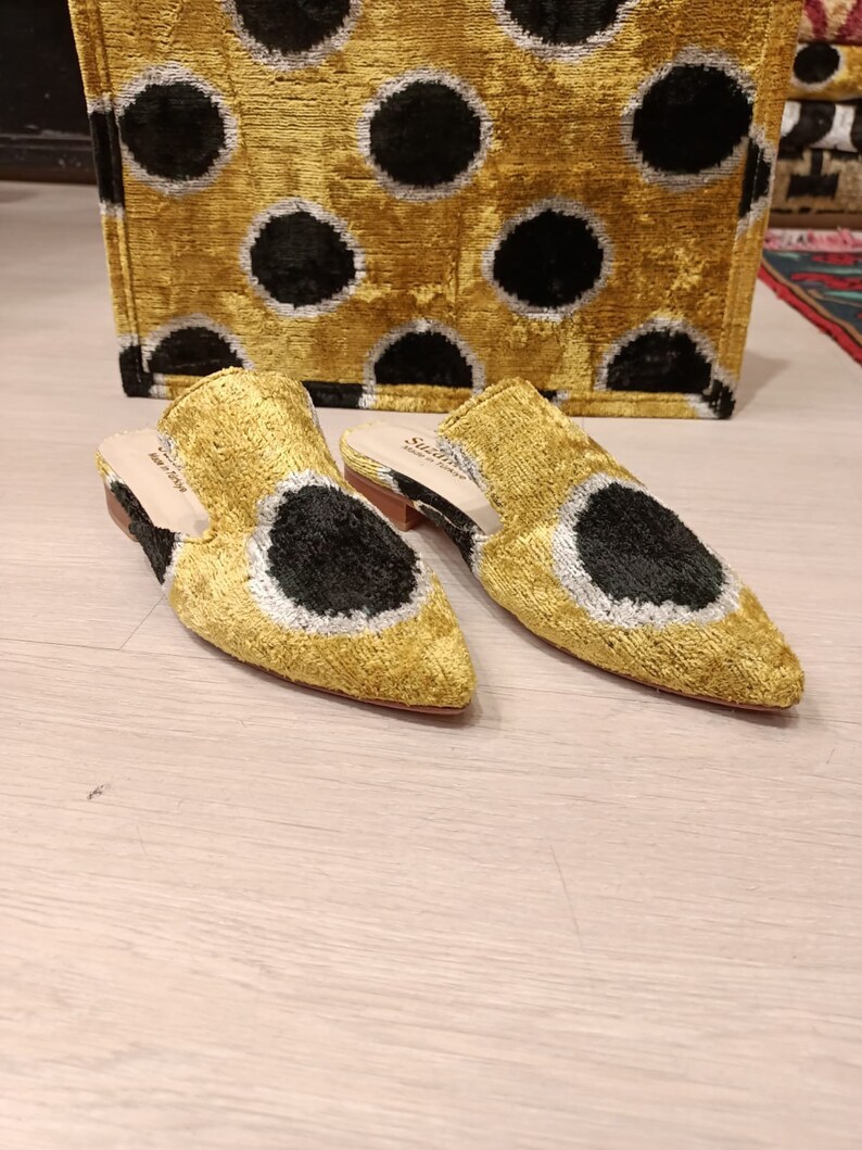 Silk Velvet Ikat Slippers Turquaz Black White main image 0