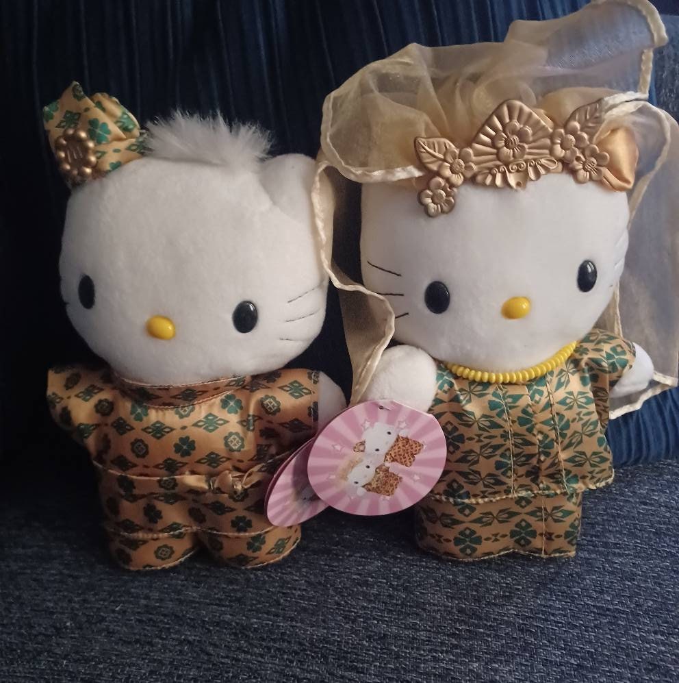 Hello Kitty Malay Wedding Couple Mcdonalds Plush Toys With Tags