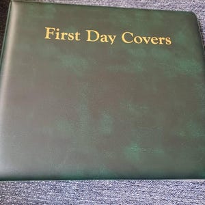 Ersttagsumschläge Album von Mystic Stamp Company USA mit 16 Ersttagsumschlägen
