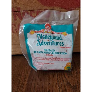 NEW McDonald’s Happy Meal Disneyland Adventures Simba Celebration Toy #3 1994