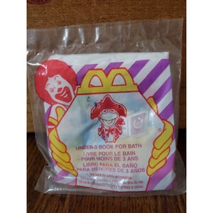 Vtg McDonald’s Happy Meal Toys 1995 Muppet Treasure Island Kermit Bath Book