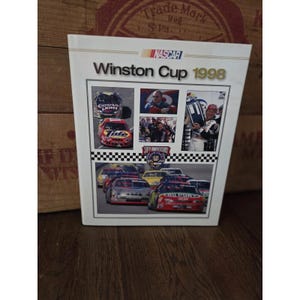 Anuário da NASCAR Winston Cup, livro de capa dura, 1998, Dale Earnhardt, Jeff Gordon