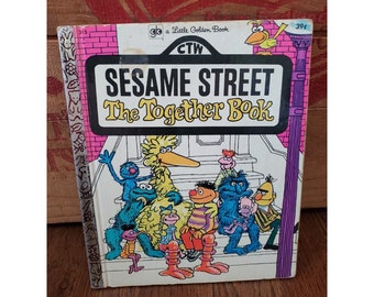 The Together Book (Sesame Street) (Little Golden Book) - Copertina rigida - BUONO
