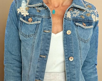Chaqueta vaquera bohemia para mujer – Chaqueta vaquera bordada a mano – Conjunto de festival – Abrigo bohemio floral