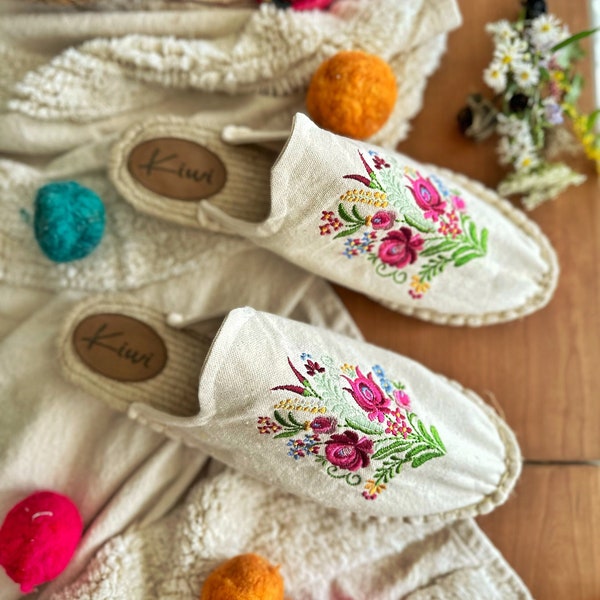 Mexican Mules, Embroidery Shoes, Cotton Canvas Slip-on, Durable Jute Sole, Gift for Her, Mother's Day, Handmade Shoes, Spanish Style.