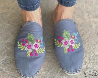 Bouquet Mules Lightweight Slip On  Handmade Embroidery Shoes with Jute Sole Flat Women Mules Comfortable Slides Handcraft Shoes Gift For Her