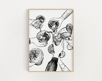Puede incluir: Dibujo en blanco y negro de un grupo de personas brindando con cócteles. El dibujo presenta múltiples vasos con cubitos de hielo, pajitas y guarniciones de cítricos.
