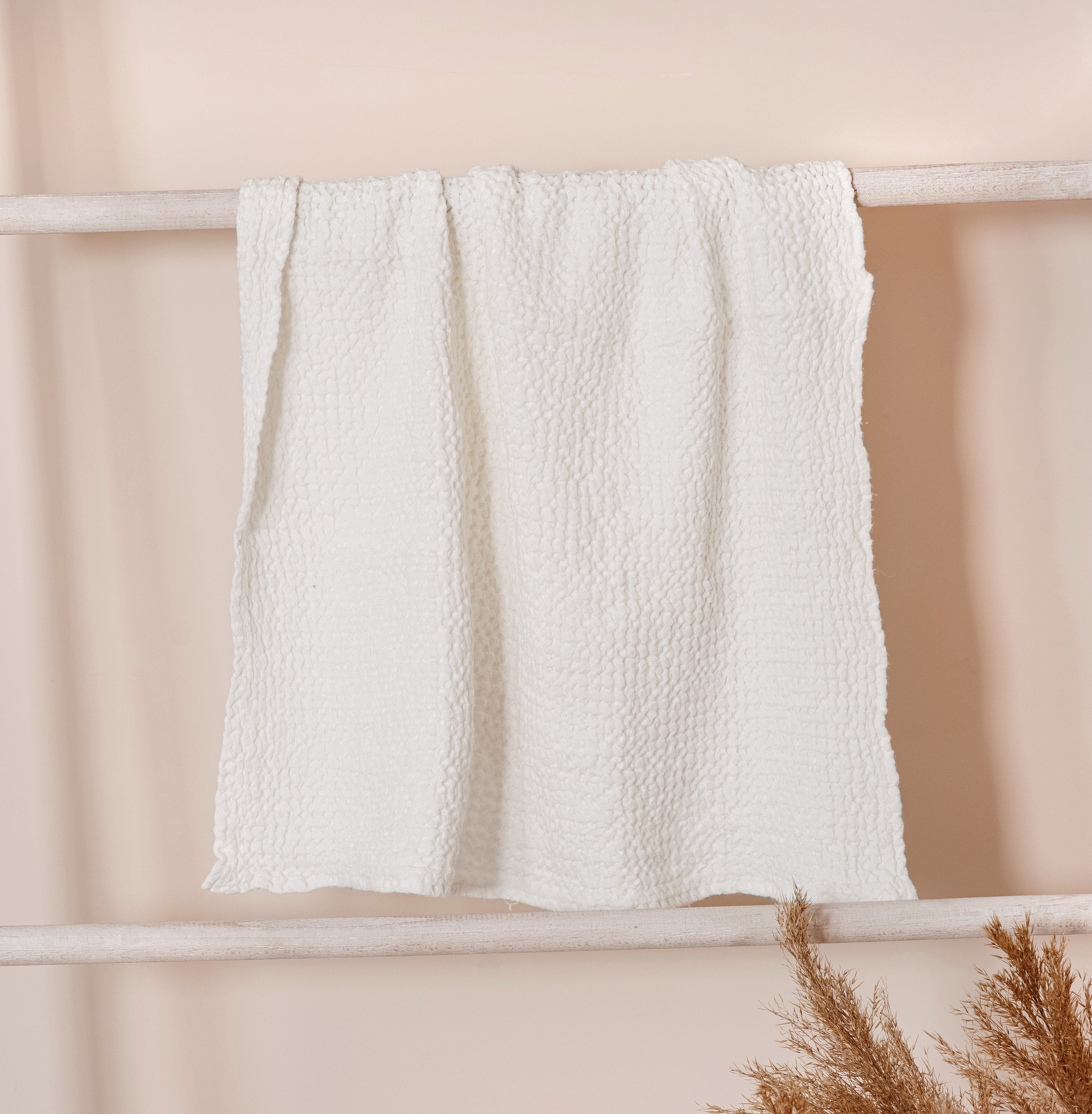 KITCHEN HAND TOWEL WITH HANGING LOOP – Weave Essentials