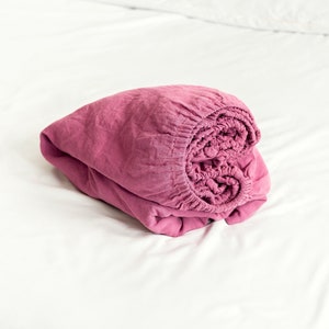 Linen fitted sheet Queen size. Hypoallergenic Queen fitted sheet. Stonewashed linen fitted bed sheet Queen size