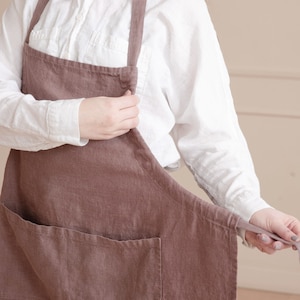 Adjustable Linen Apron with Pockets for Women - Stylish and Functional Cooking and Baking Apron - Womens Linen Apron with Adjustable Strap