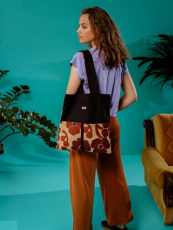 Floral shoulder bag, Floral tote bag, Cottagecore style bag, Flower tote bag, Earth tones tote bag, Artistic tote bag, Reusable grocery bag