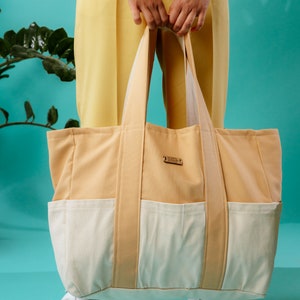 Oversize beach bag, Tropical sunset handbag with pockets, Oversize daily handbag, Vintage style beige bag, Bag for vacation, Women's handbag image 3