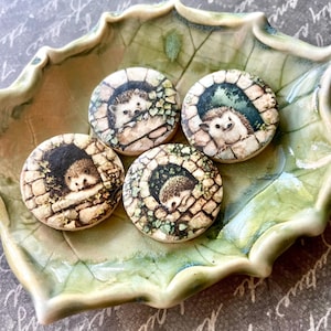 PEEKING HEDGEHOGS/price per bead/unique decoupaged bracelet & necklace bead with hedgehogs/flat 1 inch wooden disc beads/focal art beads
