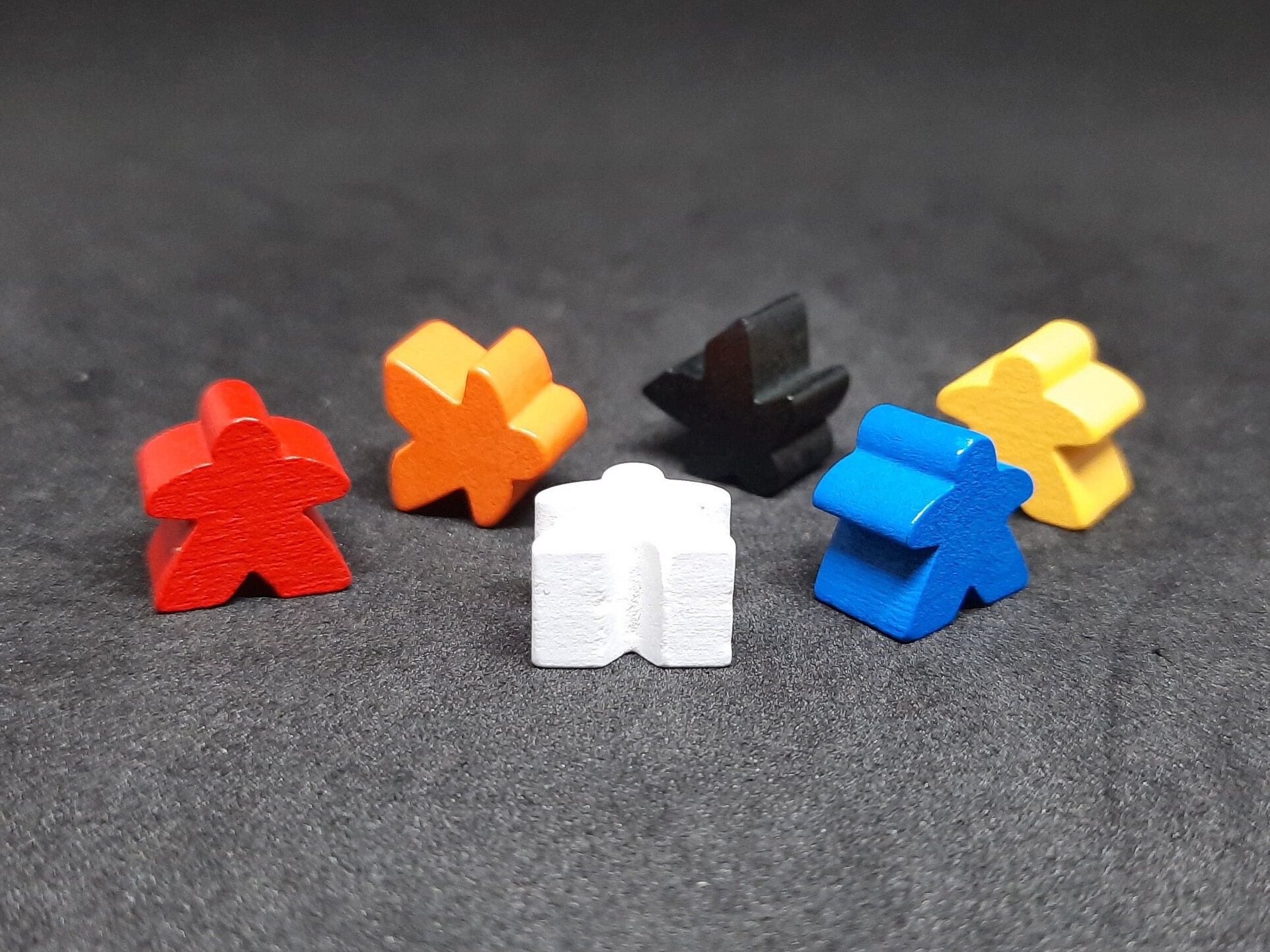 Wooden MEEPLE 17x17x10mm 25 Colors Options Replacement Token 