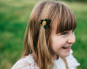 Silk Ivy Leaf Hair Accessory with Dried Flower and Crystal Accent