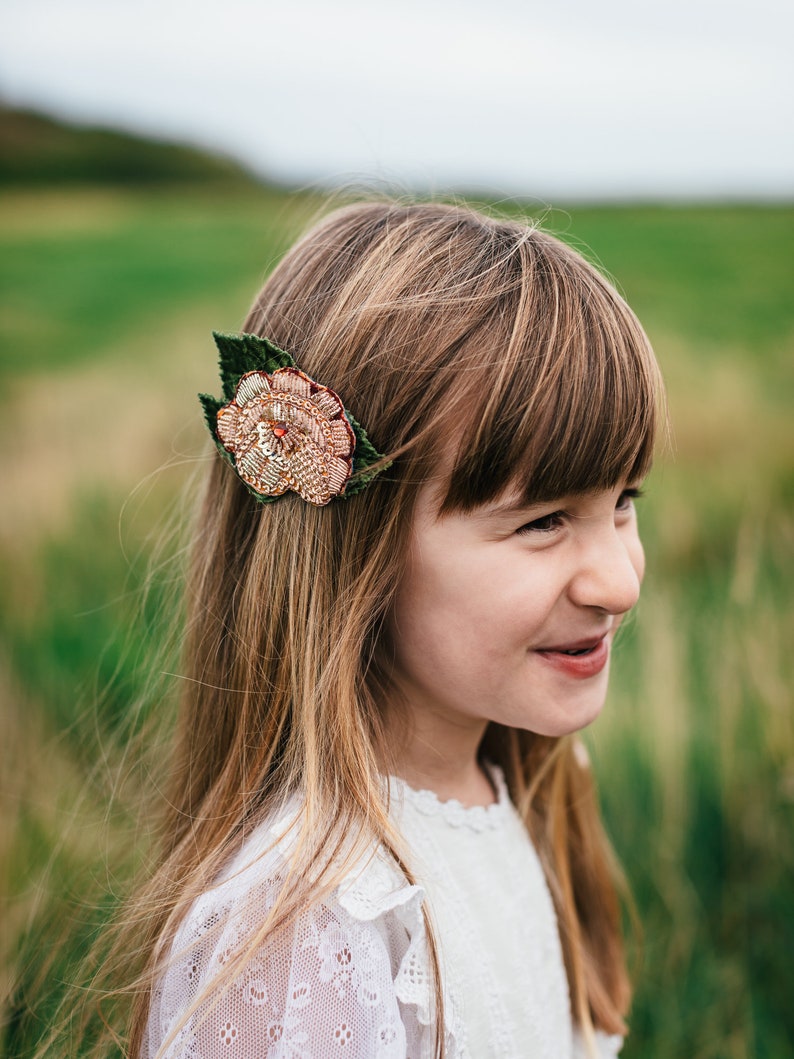 Barrette vintage en sari perlé avec appliqué et feuilles de velours des années 1920 image 1