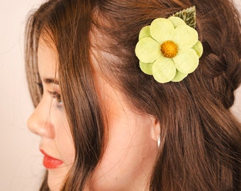 Green Flower Hair Clip: Wedding, Garden Party, Festival Accessory for Flower Girl