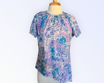 Women's Vintage 1960’s/1970’s Blue and Purple Floral Blouse